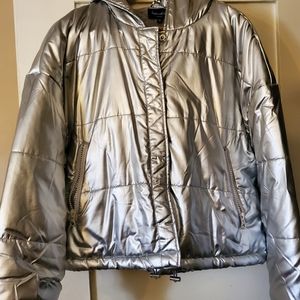 Splendid Silver Puffer Coat Large